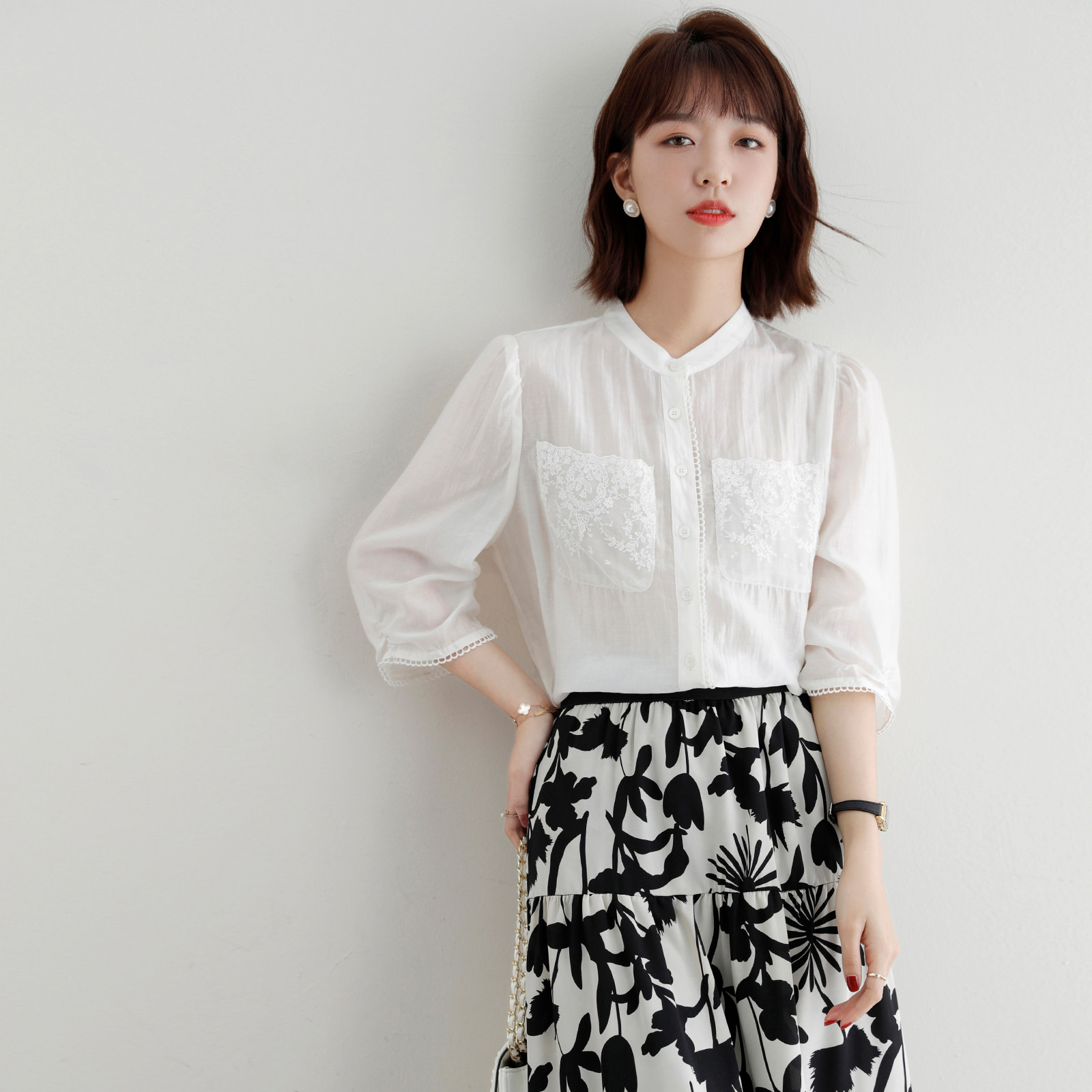 Loose with a good temperament to match ~ 2022 Summer elegance white French style 100 lap shirt woman