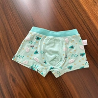 16 светло-зеленых листьев