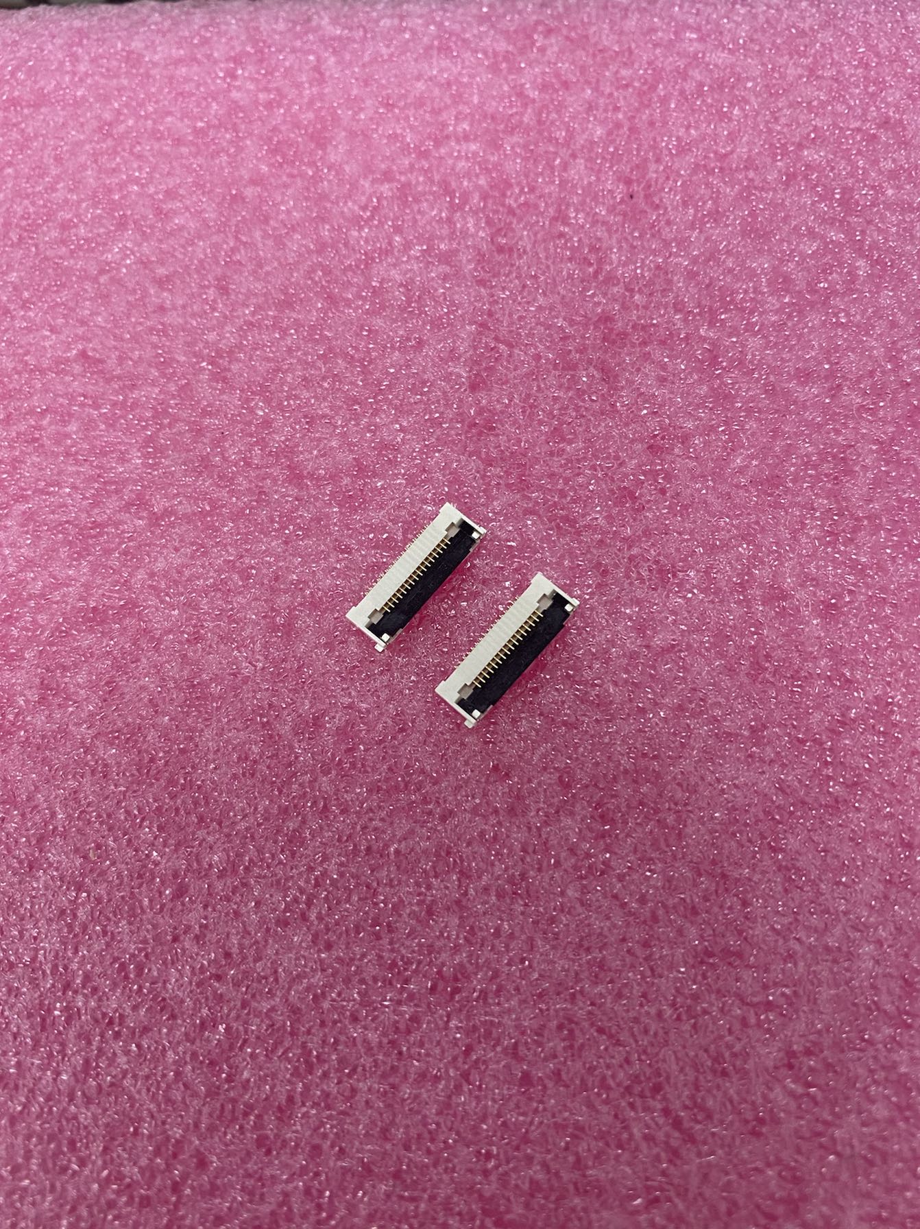DFFC16FR035 CONN SMD FFC 1R FR(P0 5H1 28)16P