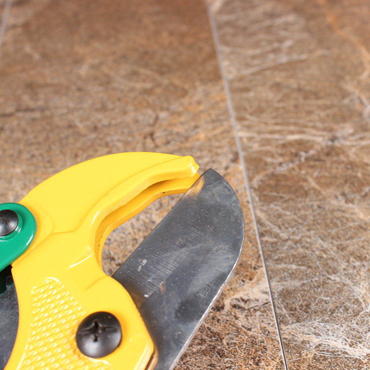 PVC pipe cutting knife quick scissor ratchet cutting pipe gas knife water pipe cutting and cutting machine