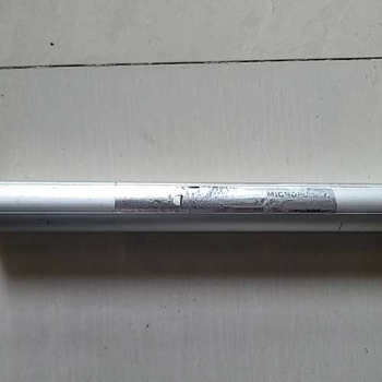 Bargain price balluff/balluff displacement measurement sensor. the disassembly function is normal. model b