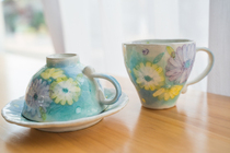 Spot Japanese Seto burn hand-painted Pink Painted Mark Cup Coffee Cup Wedding Gift for a wedding gift