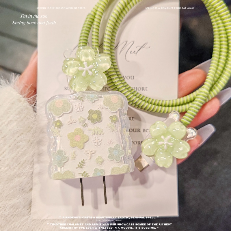 苹果充电器保护套：为你的20W快充保驾护航