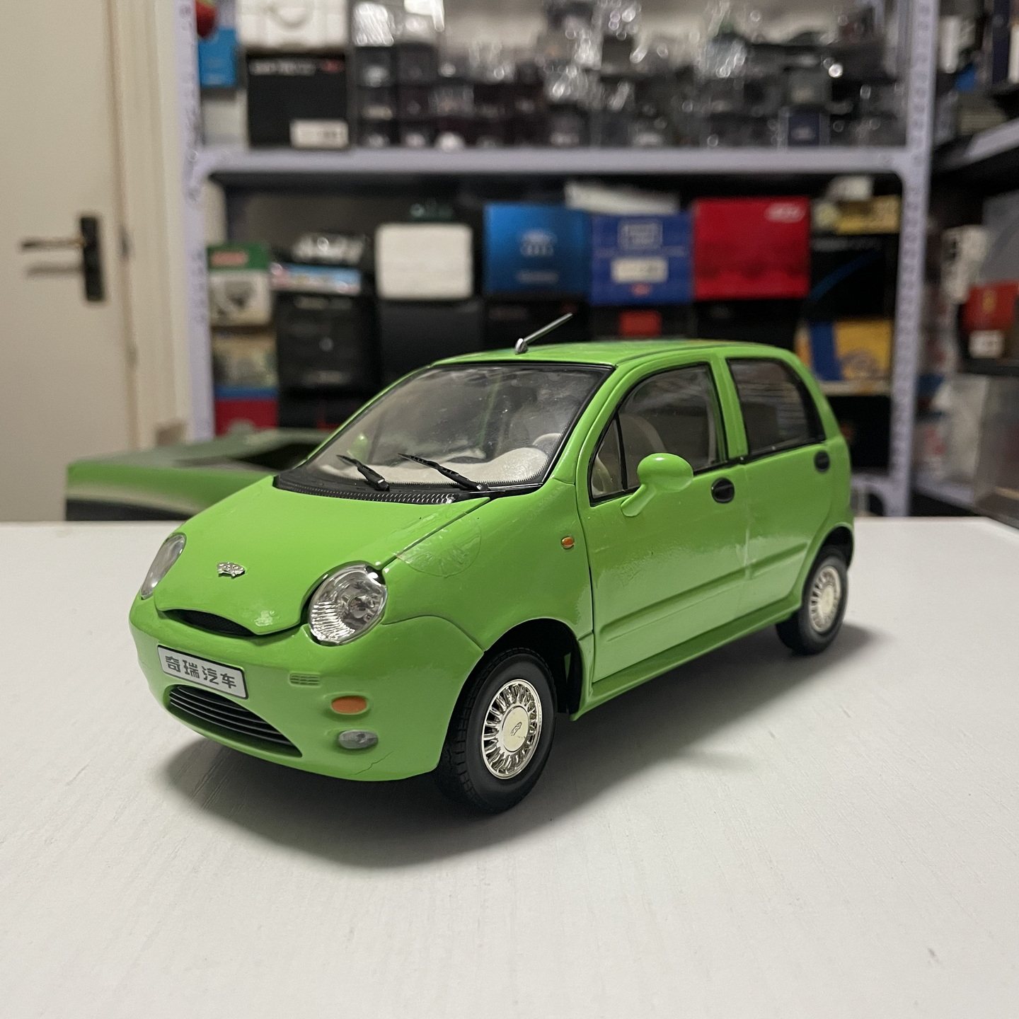1:18 Оригинальный Chery QQ CHERY S11 SQR7110 старый мини-автомобиль модель автомобиля зеленый
