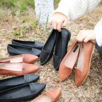 Spring 2019 versatile soft-soled single shoe shallow pointed toe lazy black working leather womens flat shoes splicing clearance