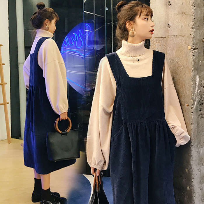 Pregnant women autumn suit fashion trend 2020 autumn dress age reduction early autumn sweater web celebrity Western style two sets