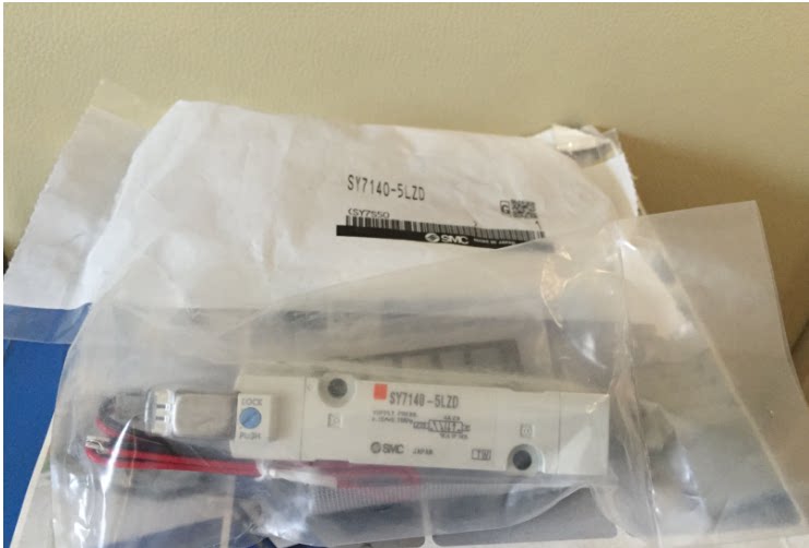 New special new original Japan SMC solenoid valve SY7140-5DZ-03