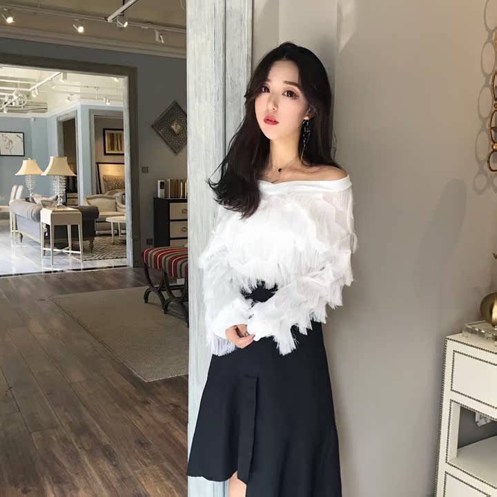 VK旗艦店 韓國風新款氣質毛毛流蘇V領寬松顯瘦燈籠袖長袖上衣