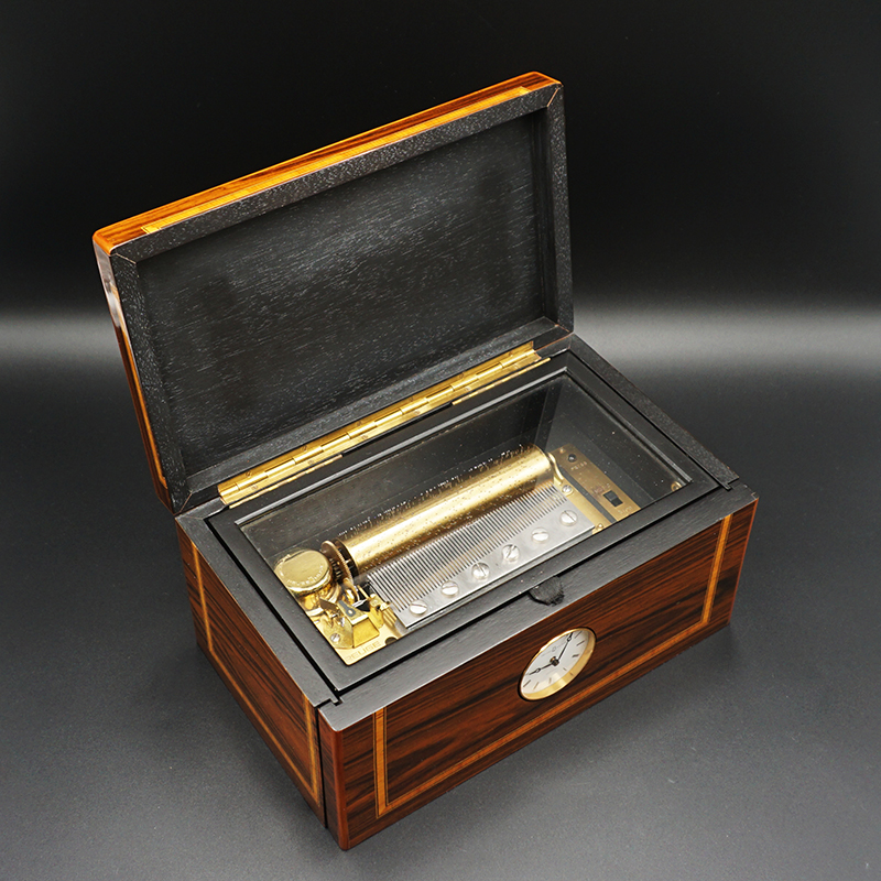 60 comb 12 hour music timekeeping Rui Yujue REUGE with quartz watch motor mechanical music box music box