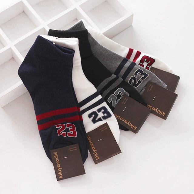 Vớ thể thao KIKIYA Hàn Quốc Dongdaemun thu mua tất nam vớ cotton vớ kỹ thuật số sọc mùa thu và mùa đông vớ ống ngắn - Vớ thể thao