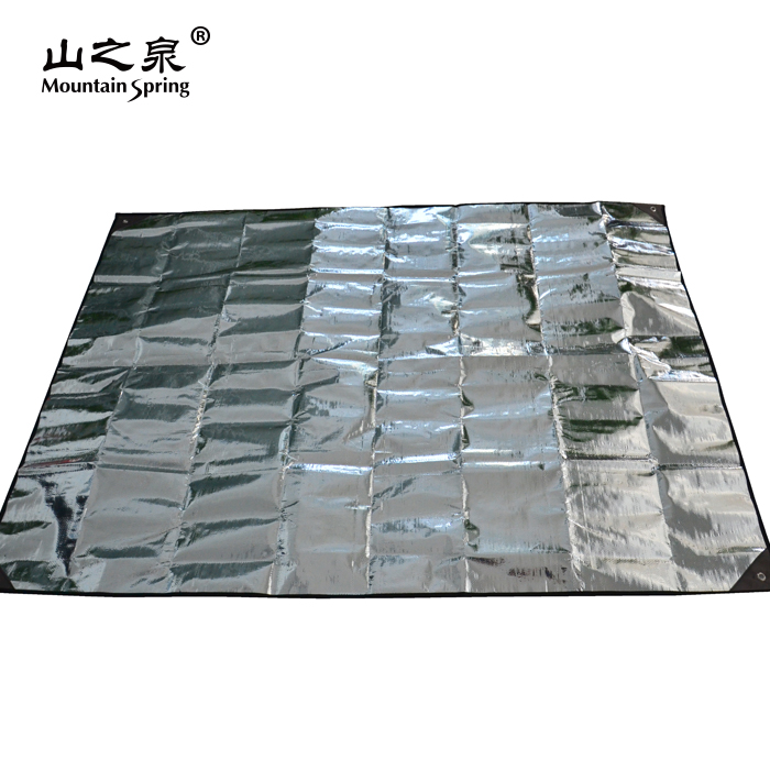 The mountain spring ultra - thin tent bench of the tide - proof mat 2 - 3 people can be a life - saving blanket picnic mat