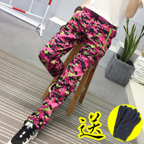 Autumn and winter outdoor camouflage stormtrooper pants women waterproof and windproof fleece warm soft shell pants plus velvet Korean mountaineering pants
