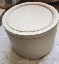 ) An old cricket basin passed down from the family - the basin of the owner of Jingzhai