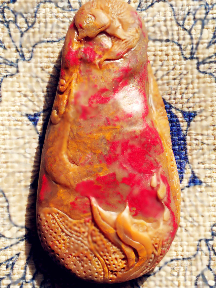 Natural Changhua Tian Huang Frozen Chicken Blood Stone Handle Piece (more than a year in a row) Soft bottom Baling Shou Shan Lao Tian Huangshi