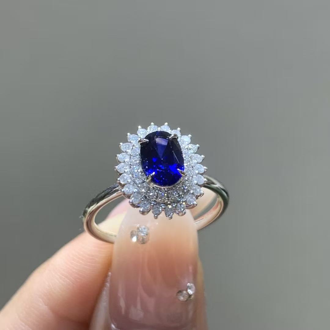 18K white gold diamond and sapphire ring