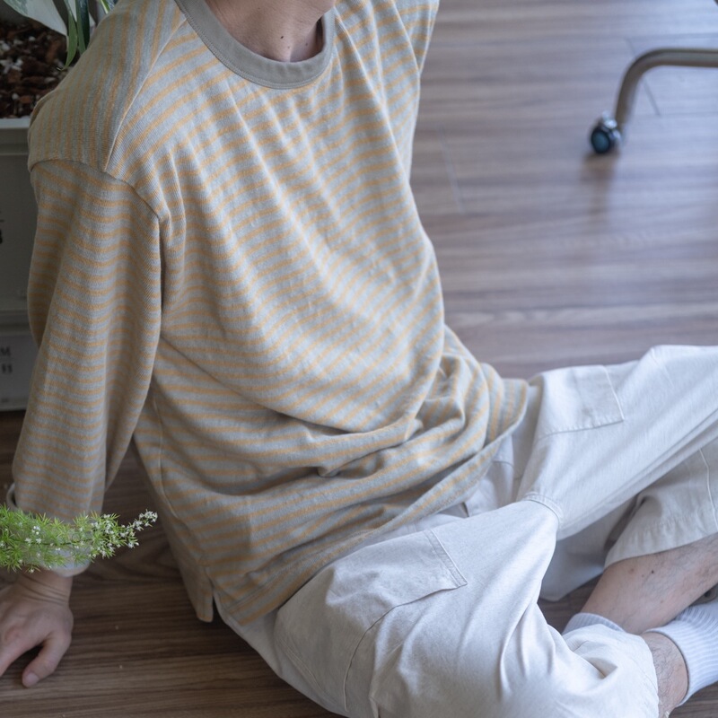 【Nostalgic Colors】Jili's Vintage-Style, Finely Crafted Color-Blocked Striped Crew Neck Long-Sleeve T-Shirt