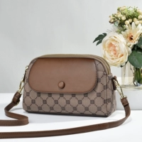 Коричневый квадрат n -Шарактер (23*8*15)