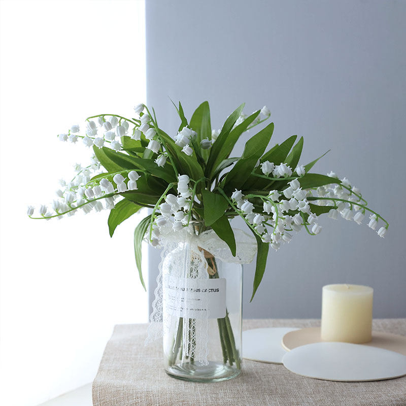 In wind Little fresh ringtone flower simulation flower fake flower bedroom desktop with windbell grass handdressed dry flower bouquet