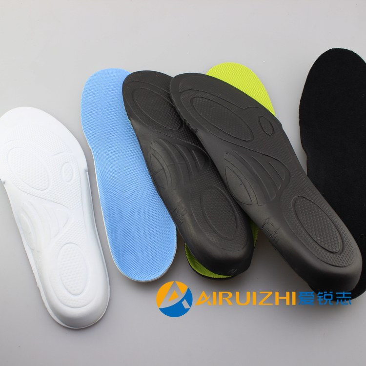 Thể thao đế hấp thụ sốc thở khử mùi mồ hôi chạy bảng tennis cầu lông lót bảo vệ miếng lót giày nam