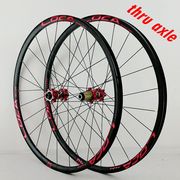 Núi nhóm wheel bánh xe đạp 24 lỗ thùng trục thẳng kéo dải sáu móng vuốt taki 26 275 29 inch 700C màu đen mờ