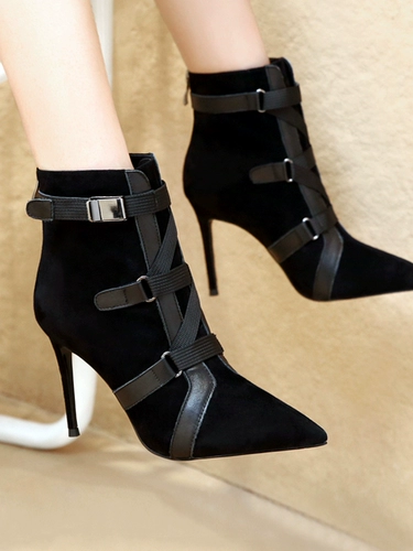 Высокие короткие сапоги, большие туфли-шпильки, из натуральной кожи