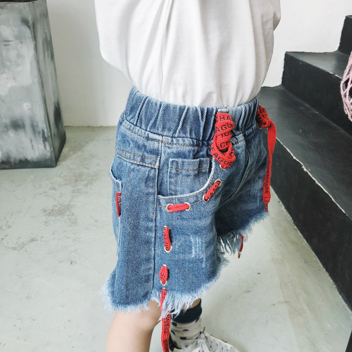 Trẻ em mặc 2018 mùa hè mới cô gái denim quần short trẻ em Hàn Quốc quần trẻ em thời trang mặc quần nóng phụ nữ