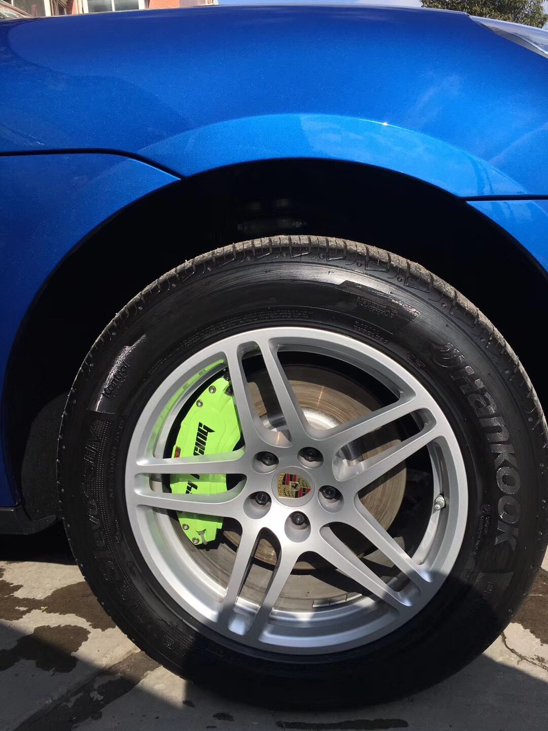 Porsche MACAN American G4 Racing aluminum alloy caliper cover wheel decorative screw fixed brake shell