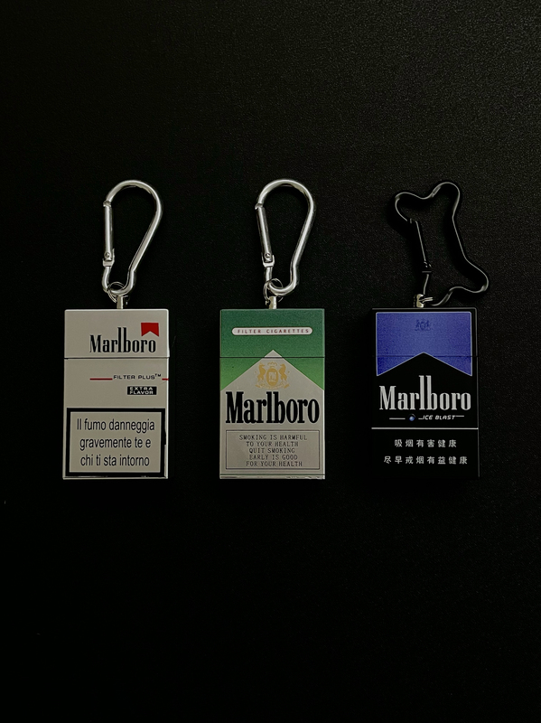 Super Cool Portable Ashtray ins Street-Style Portable Pull-Out Mini Ashtray Keychain Bag Pendant
