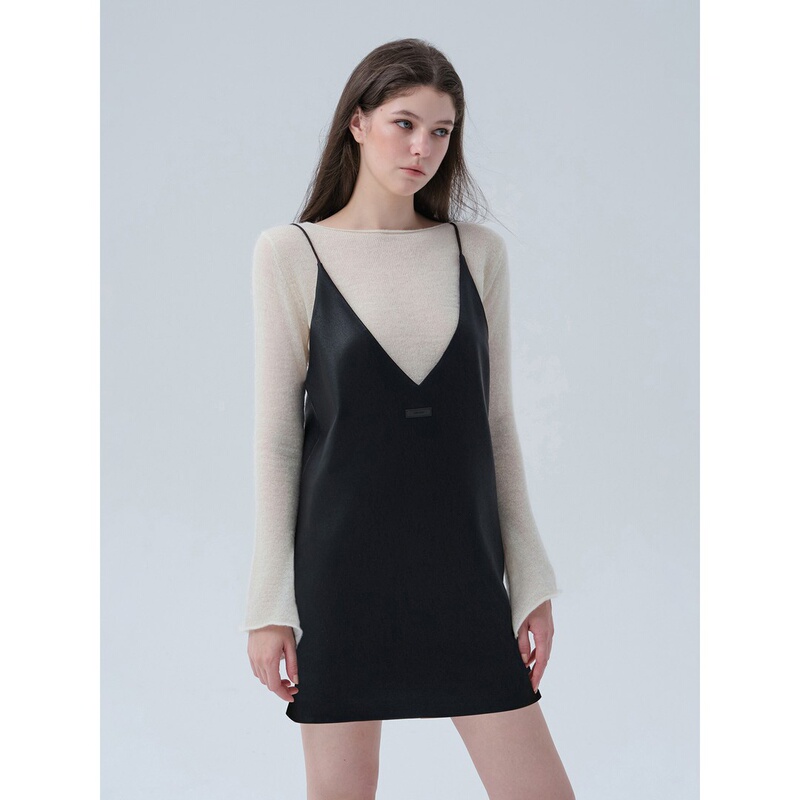 Black Pu Leather Sleeveless V-Neck Suspender Dress for Women, Autumn 2026 New Style A-Line Skirt, High-End and Elegant Short Dress Black Pu Leather Sleeveless V-Neck Suspender Dress for Women, Autumn 2026 New Style A-Line Skirt, High-End and Elegant Short Dress