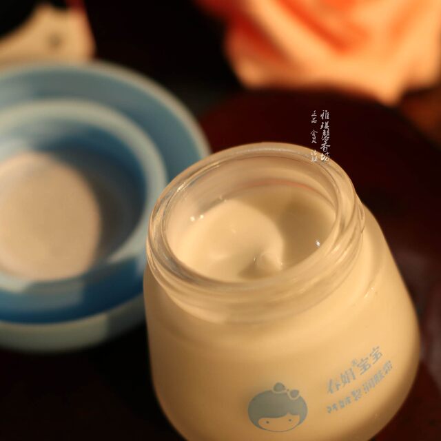 Chunjuan baby anti-crack moisturizing cream 40g ຄີມເດັກນ້ອຍຂອງເດັກນ້ອຍປັບປຸງຜິວຫນັງແຫ້ງ, ຕ້ານການ freeze, ຄວາມຊຸ່ມຊື່ນແລະຄວາມຊຸ່ມຊື້ນ