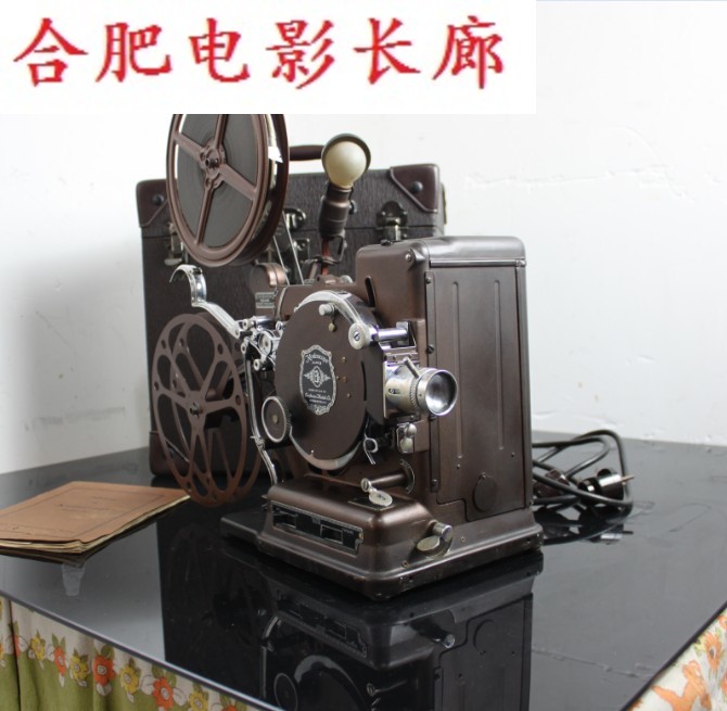 Silent 1926 Kodak B 16 mm film projector with box warranty for 1 year