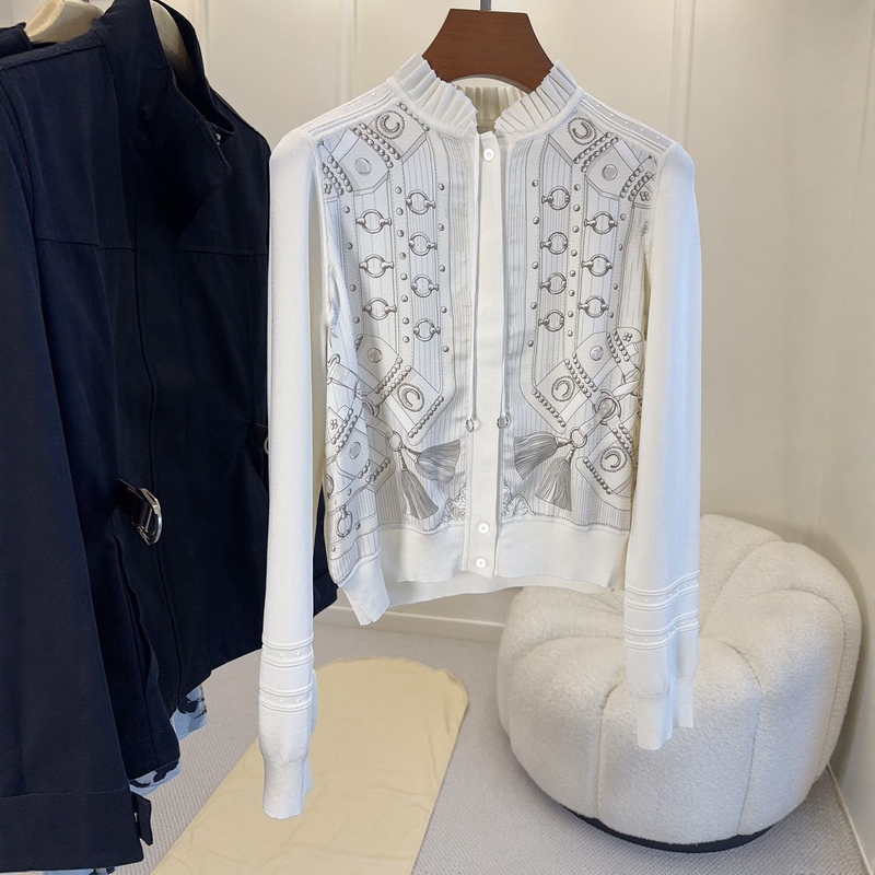 Nanyou Haute Couture Original Quality 2026 Autumn/Winter New Product Saddle Tassel Button Printed Silk Patchwork Knitted Cardigan for Women Nanyou Haute Couture Original Quality 2026 Autumn/Winter New Product Saddle Tassel Button Printed Silk Patchwork Knitted Cardigan for Women