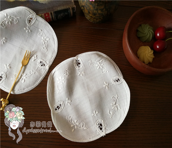 Foreign trade export original single hand-embroidered white linen coaster vase cushion flower piece