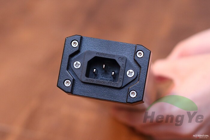 Furutech E-TP66 Power Power 11.jpg