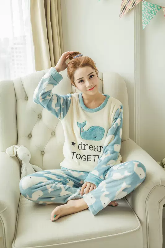 Bộ đồ ngủ bằng vải lông san hô dành cho nữ mùa thu và mùa đông mỏng Phiên bản Hàn Quốc của mùa đông ngọt ngào và đáng yêu mà học sinh có thể mặc ngoài mùa xuân và mùa thu