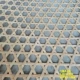 Гексагональные отверстия 3/1 квадратный (диаметр пор 5 см) Бамбуковый лист составляет 1,5 см в ширину