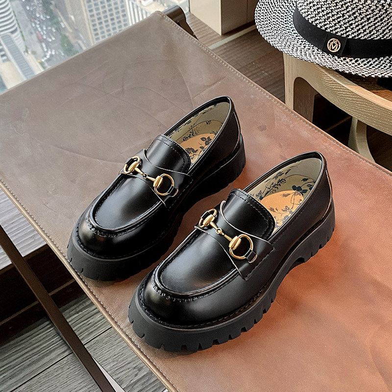2021 new small bee loafers women's genuine leather black British style metal buckle slip-on shallow mouth thick-heeled single shoes