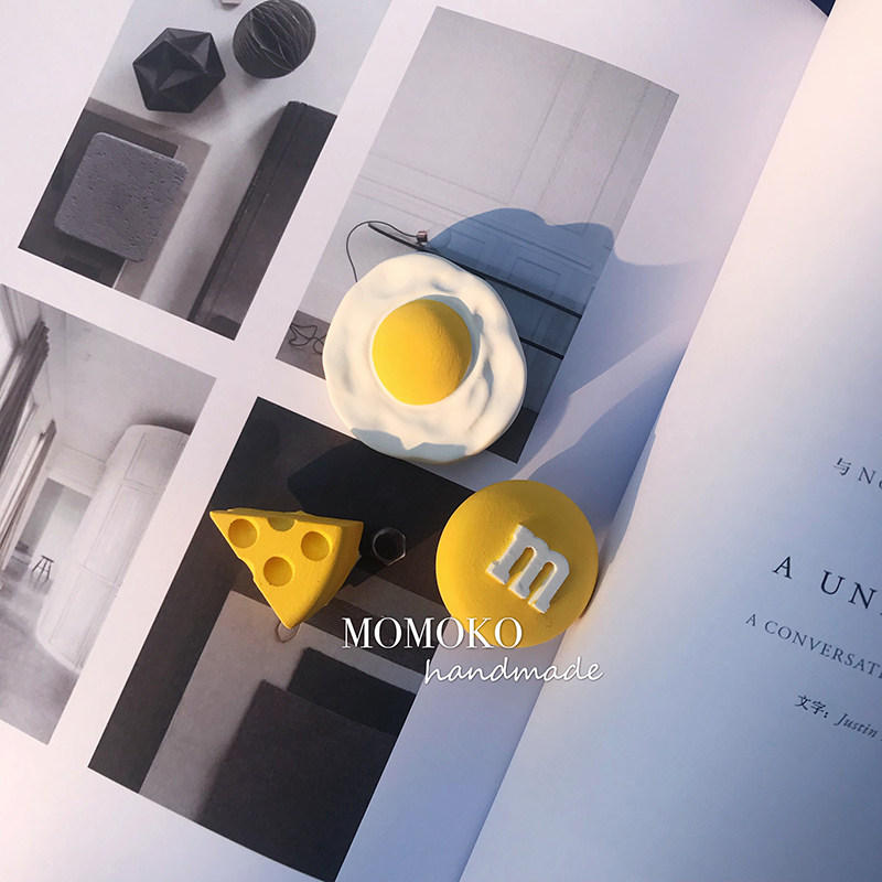 In Korea Pot Egg Cheese M bean cart plaster aroma milk yellow three brothers car decorated the air outlet expanded