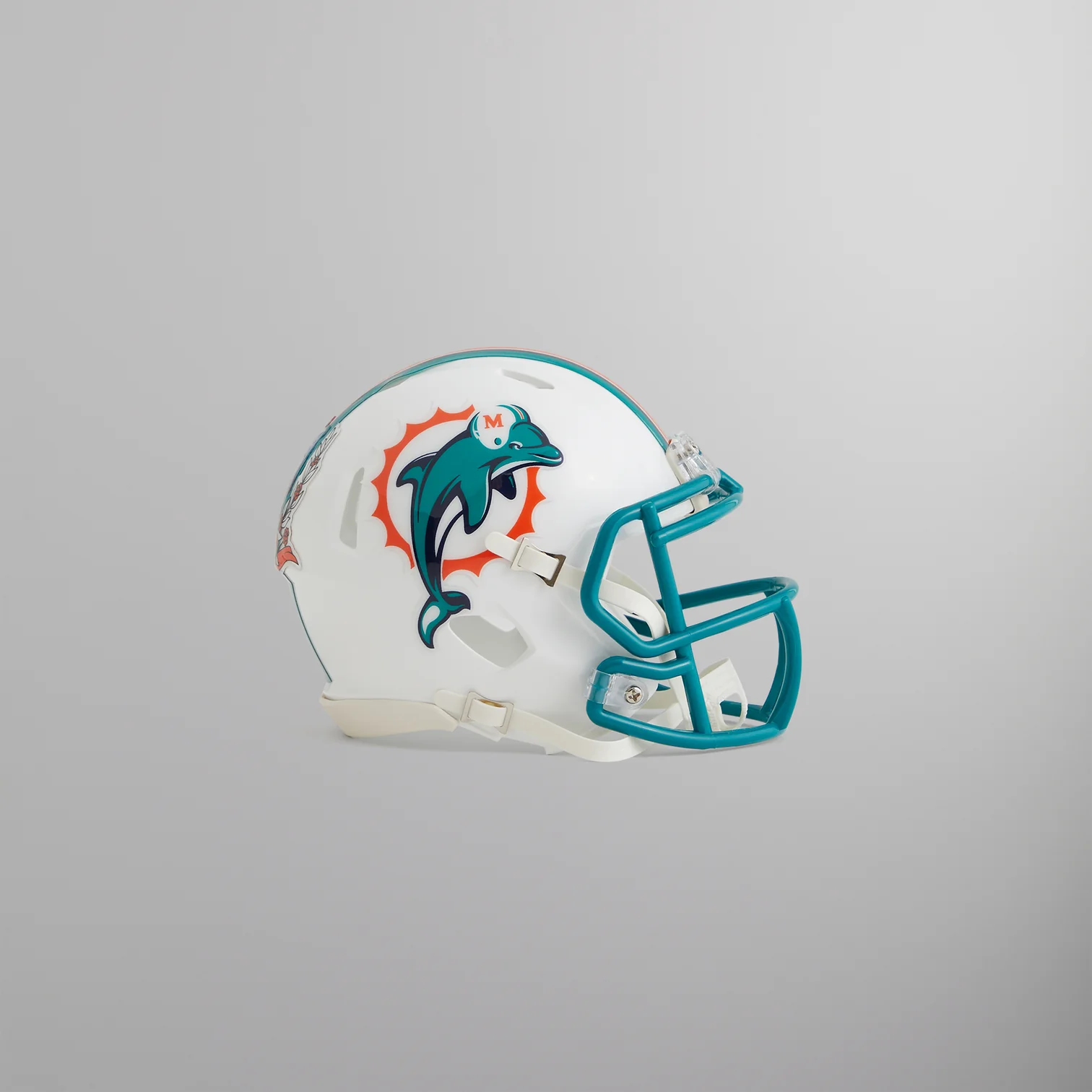 🔥【官网正品】2024联名款KITH NFL橄榄球头盔模型,美式迷你收藏新宠!Helmet迷必入!👑-橄榄球头盔-淘宝好物网