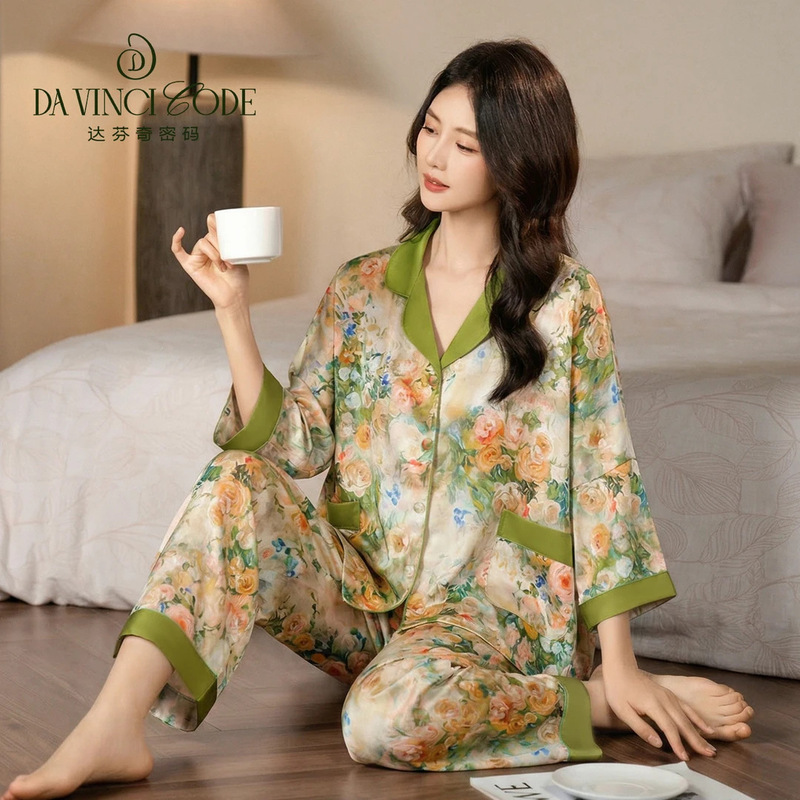 Da Vinci Code Summer Ice Silk Pajamas for Women, Loose-Fitting Spring Floral Three-Piece Home Wear Set, Can Be Worn Outside, Women's Set Da Vinci Code Summer Ice Silk Pajamas for Women, Loose-Fitting Spring Floral Three-Piece Home Wear Set, Can Be Worn Outside, Women's Set