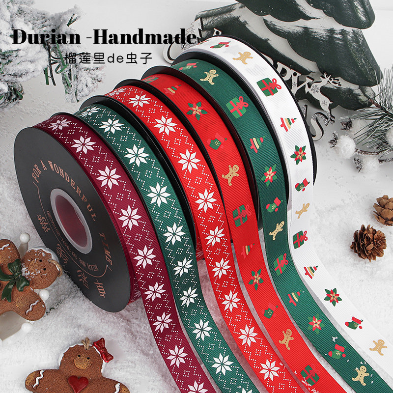 Christmas Ribbon Cake Gift Decorated Ribbon Bouquet Package with Christmas Hot Stamped Silk Belt Butterfly Bow
