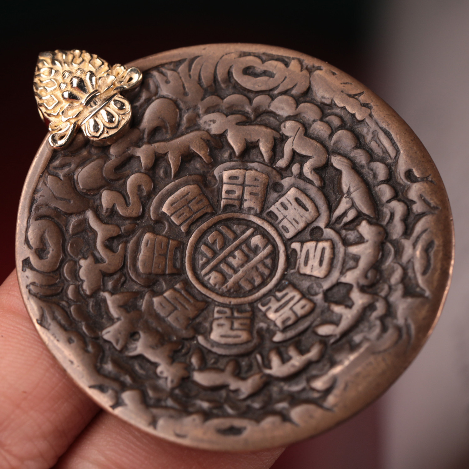 The Ming Bundesliga 9 Palace gossip signs, jeez old Bundesliga Gothic 9 Palace