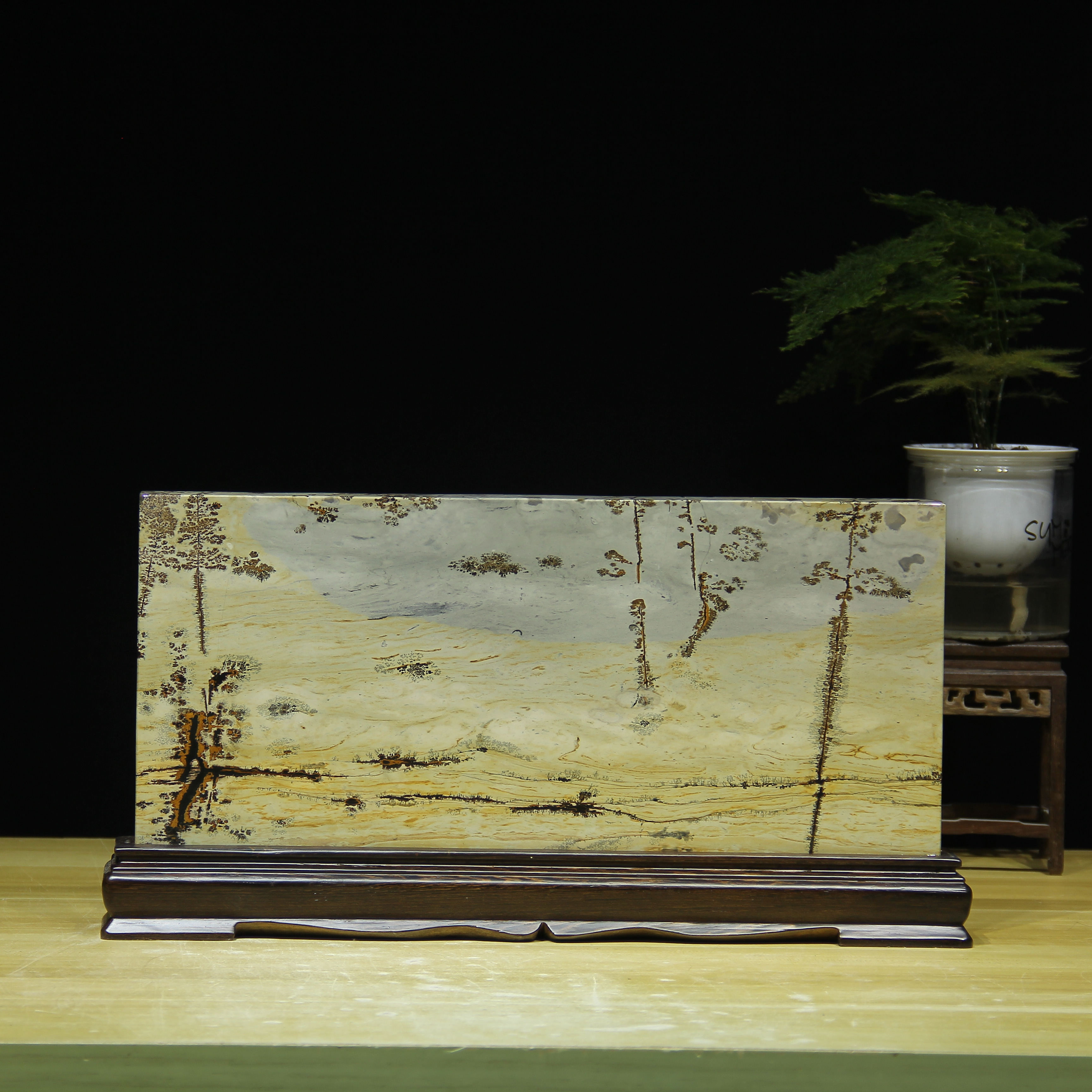 Guangxi Guangxi Natural Quizhou Rock Flower Fittings Living Room TV cabinet craft decoration decoration items tx10