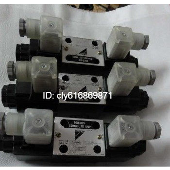 Japan's big gold DAIKIN solenoid valve KSO-G02-2DA-30-CL original fit spot