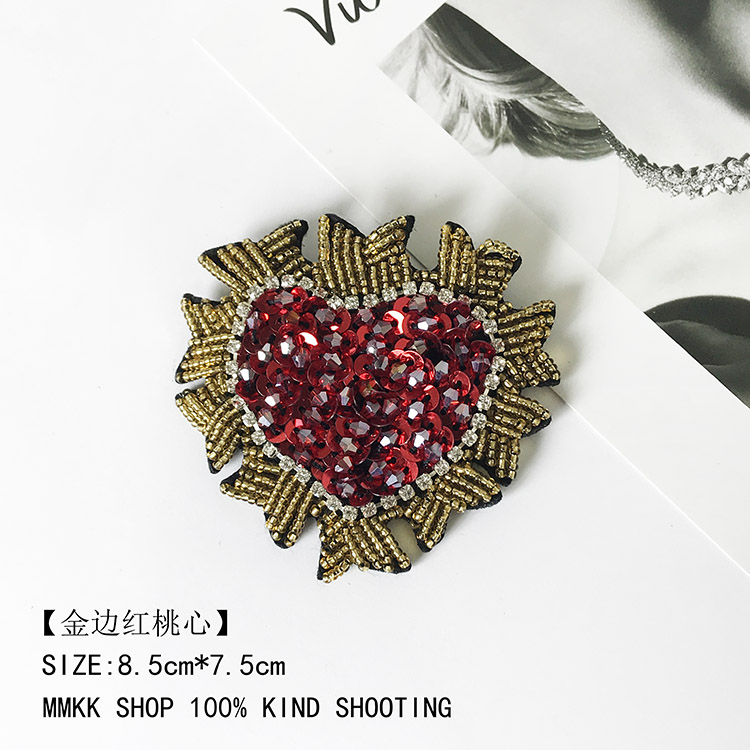 Peach trái tim trâm mùa xuân mới thêu tuyết túi trang trí huy hiệu huy hiệu trâm cài pin quần áo trang trí pin ghim cài áo vest nam Gucci