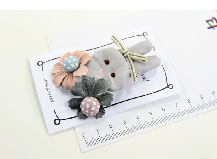 Phim hoạt hình dễ thương trâm vải thủ công boutonniere Nhật Bản dễ thương thỏ pin huy hiệu Mori động vật nhỏ khóa đồ trang sức - Trâm cài