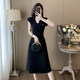 ລະດູຮ້ອນ 2024 Xiaoxiangfeng Ice Silk Knitted Dress Women's High Waist Slim Slim Over Knee Long Solid Color Casual Skirt