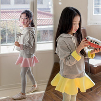 Girl Spring Autumn 2022 New Children Foreign Air Suit CUHK Child Pure Cotton With Cap Vetsuit Pants Skirt Two Sets Tide