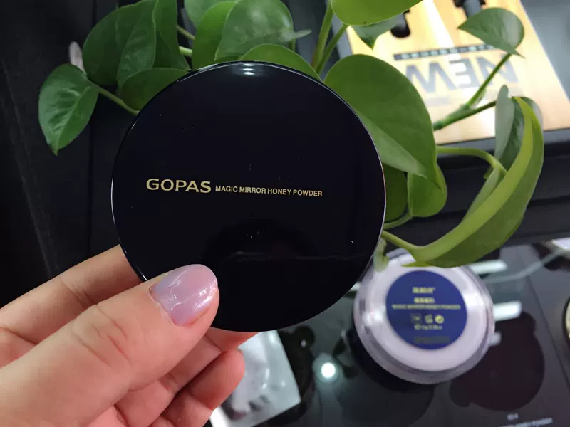 Gopas Gao Baishi Mirror Honey Powder Powder Powder Powder Oil Control Control Lasting Waterproof Makeup Che khuyết điểm - Quyền lực