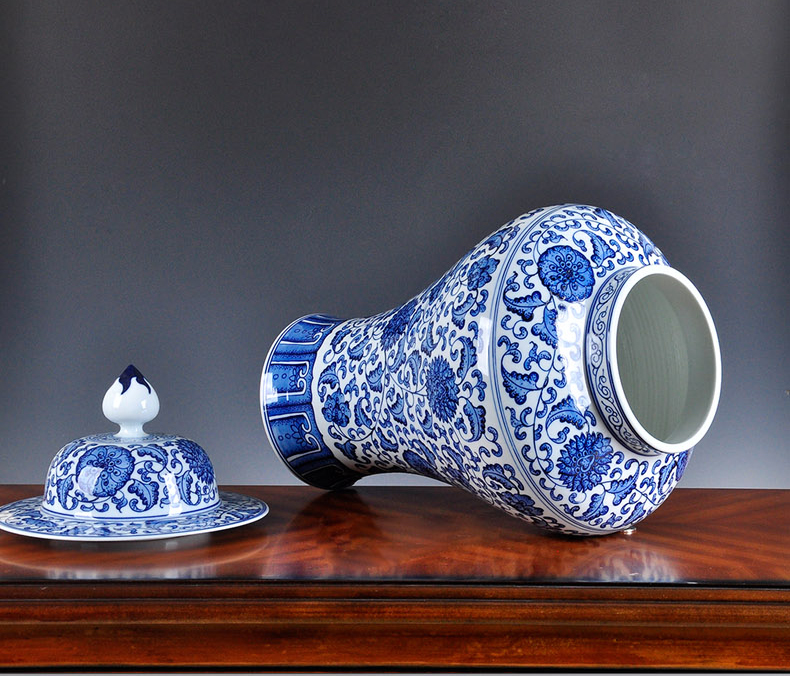 General household of Chinese style classical hand made blue and white porcelain vase antique porcelain pot of jingdezhen ceramics handicraft furnishing articles
